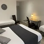 Logis L'oliveraie 2*