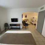 Logis L'oliveraie Otel 2*