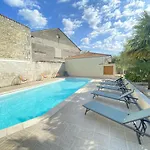 Logis L'oliveraie מלון
