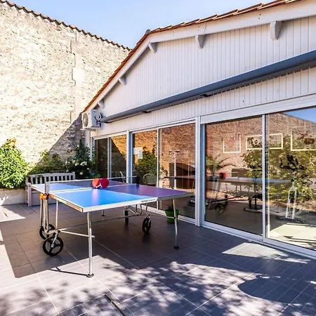 فندق Logis L'oliveraie 2*