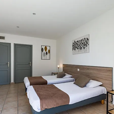 فندق Logis L'oliveraie 2*