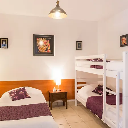 Logis L'oliveraie Szálloda 3*