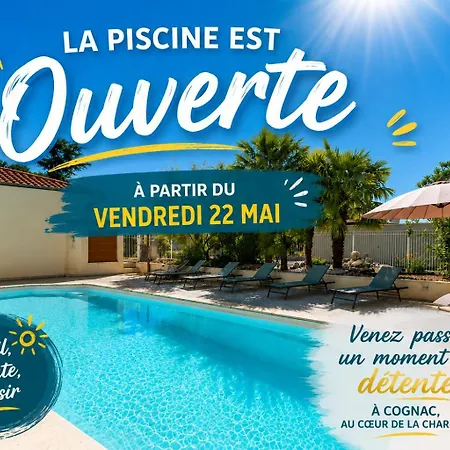Logis L'oliveraie Hotel