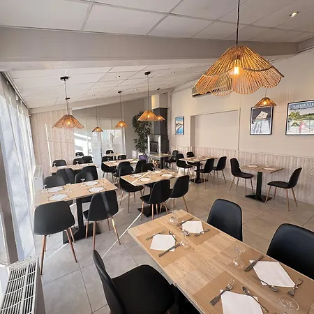Logis L'oliveraie 3*