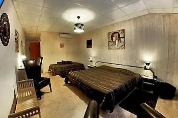 Logis L'oliveraie 3*