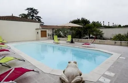 Hotel Logis L'oliveraie
