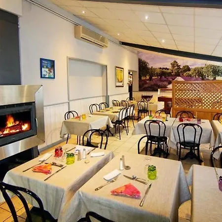 Hotel Logis L'oliveraie