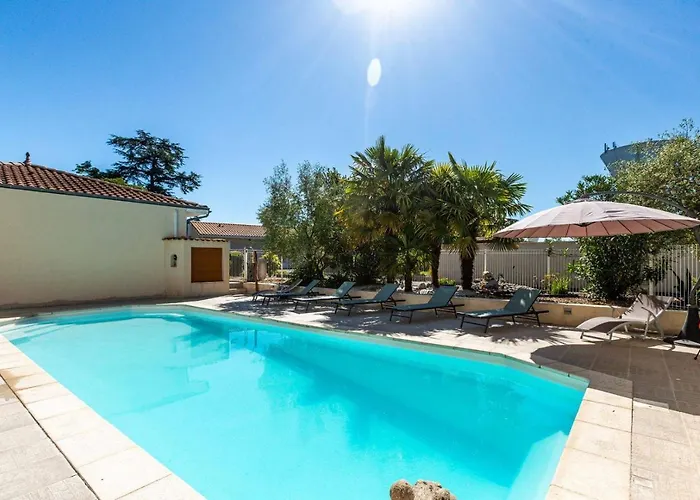 Hotel Logis L'oliveraie Cognac