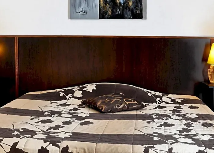 Logis L'oliveraie 2*